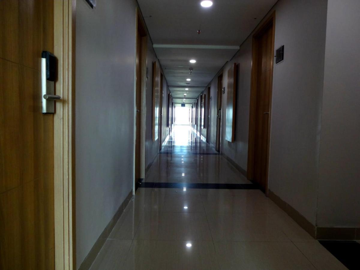 Padina Suites Tangerang Exterior foto