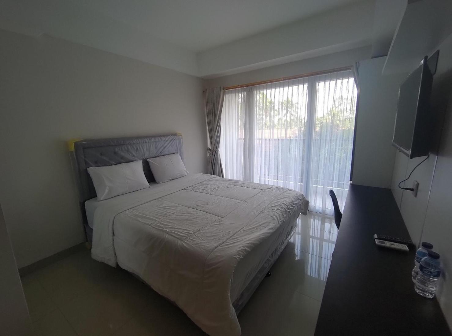 Padina Suites Tangerang Zimmer foto